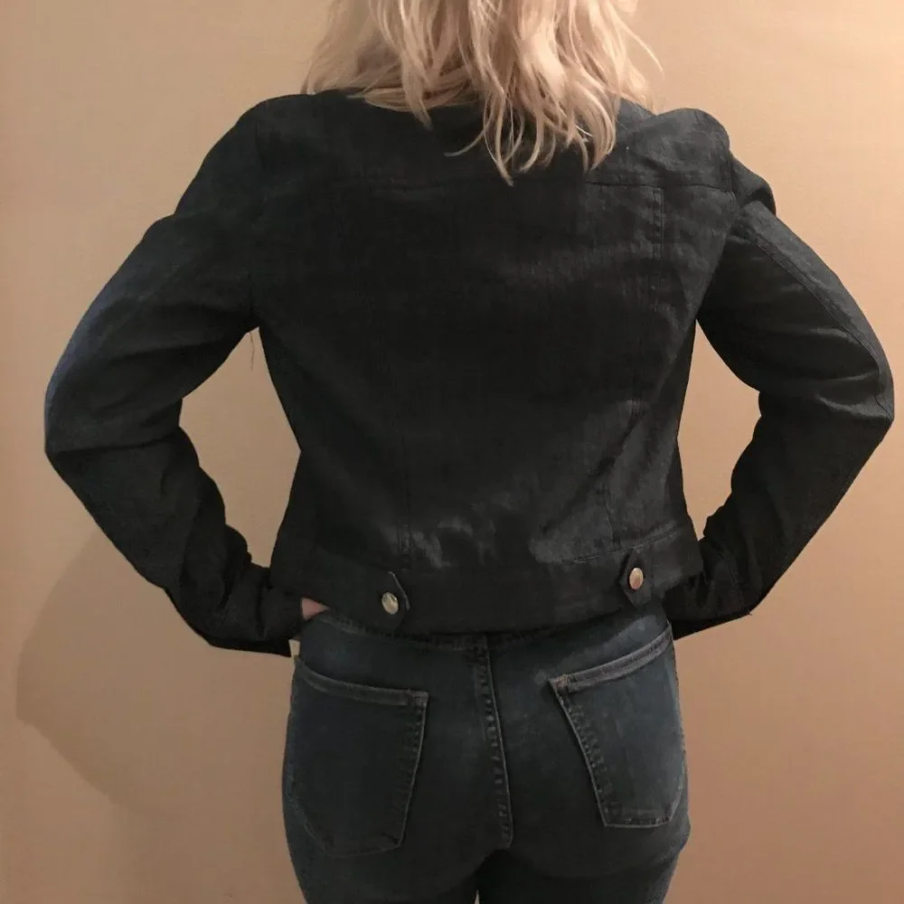NWOT Larry Levine Blue Dark Wash Stretch Denim Jacket With Ruffles Size - S - Picture 3 of 11